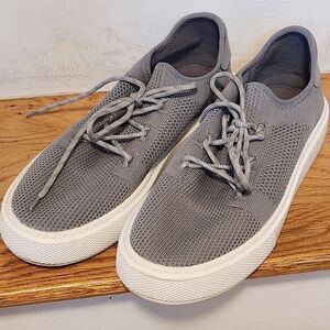 J Slides Gray Knit Size 9 Sneakers